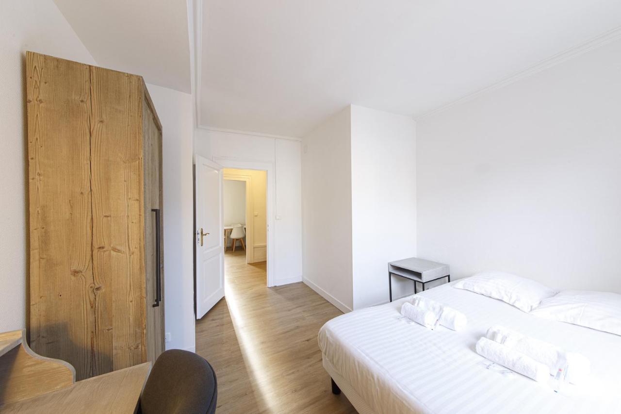 Grand Appartement Hyper Centre Ville D'أنجير المظهر الخارجي الصورة