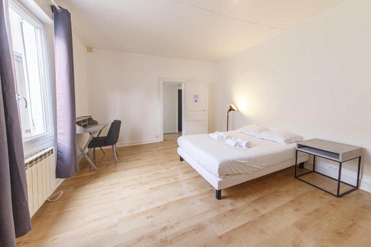Grand Appartement Hyper Centre Ville D'أنجير المظهر الخارجي الصورة