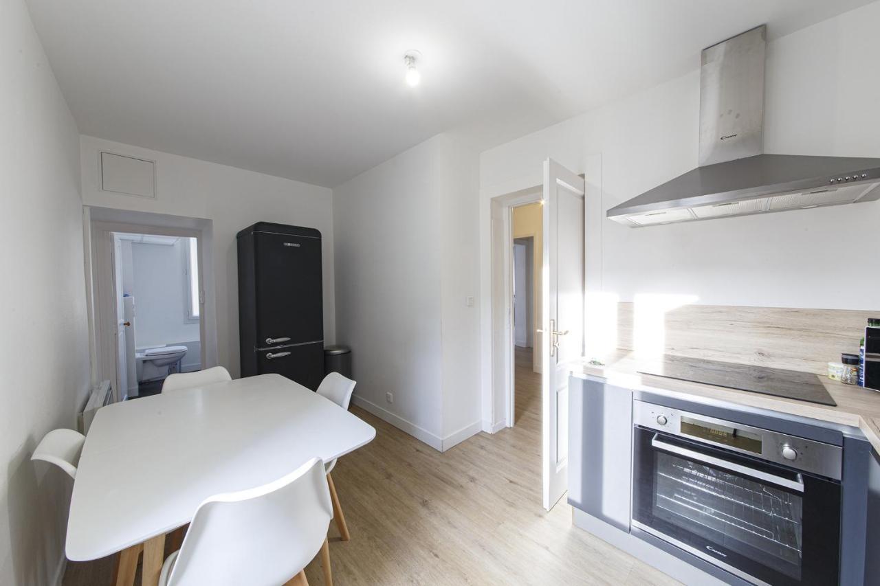 Grand Appartement Hyper Centre Ville D'أنجير المظهر الخارجي الصورة