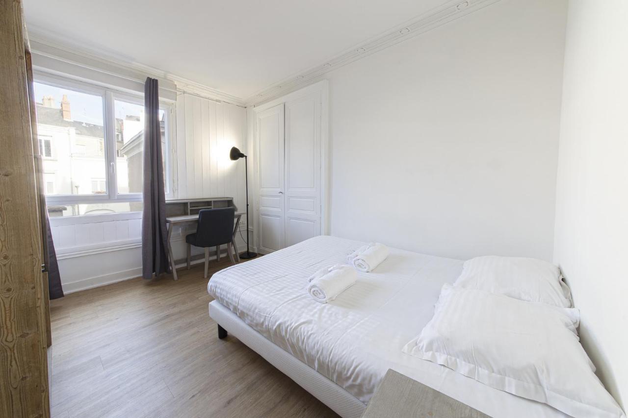 Grand Appartement Hyper Centre Ville D'أنجير المظهر الخارجي الصورة